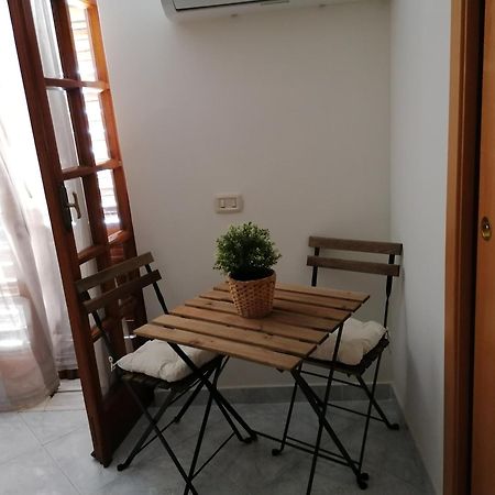 Rara Domus B&B Pompeï Buitenkant foto