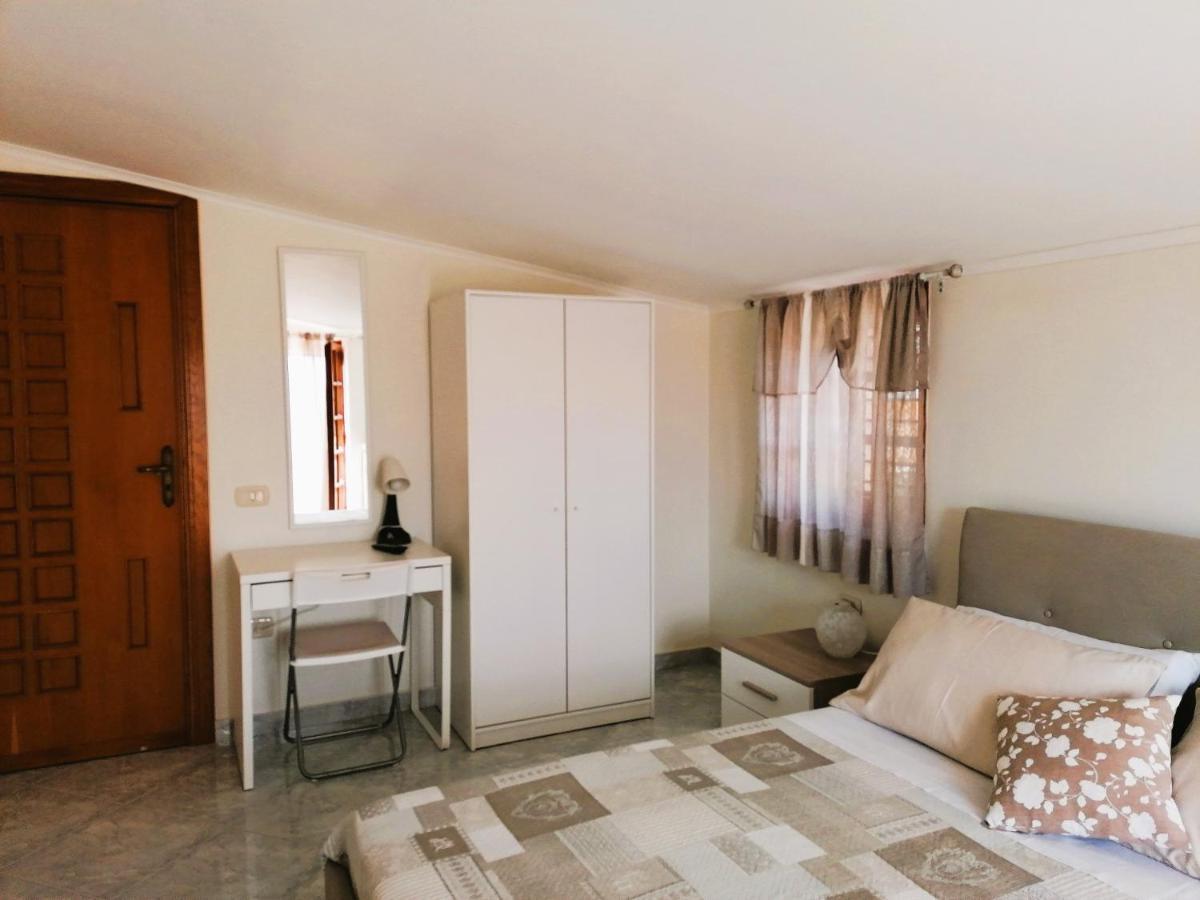 Rara Domus B&B Pompeï Buitenkant foto